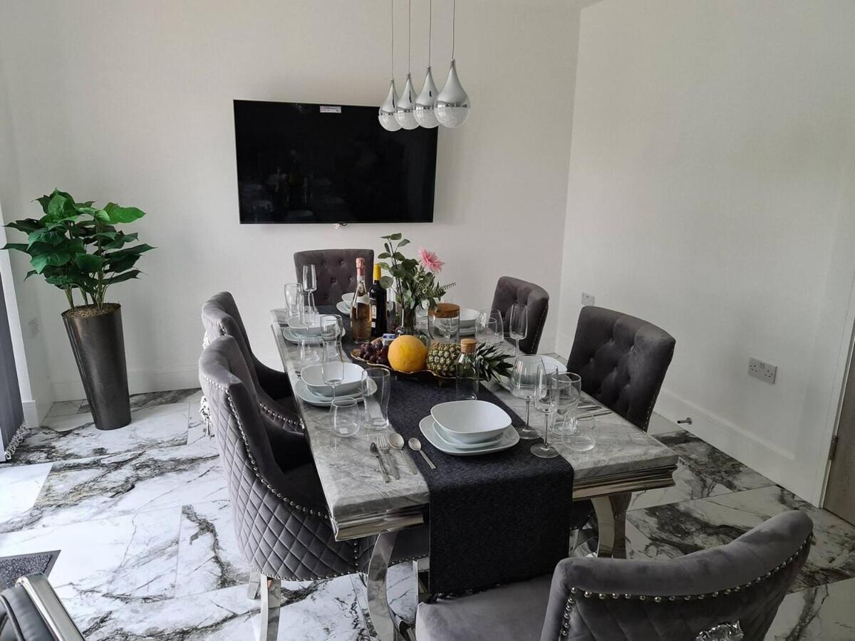 Sav 5 Bed Luxury Detached House In Leicester Humberstone Habitación foto