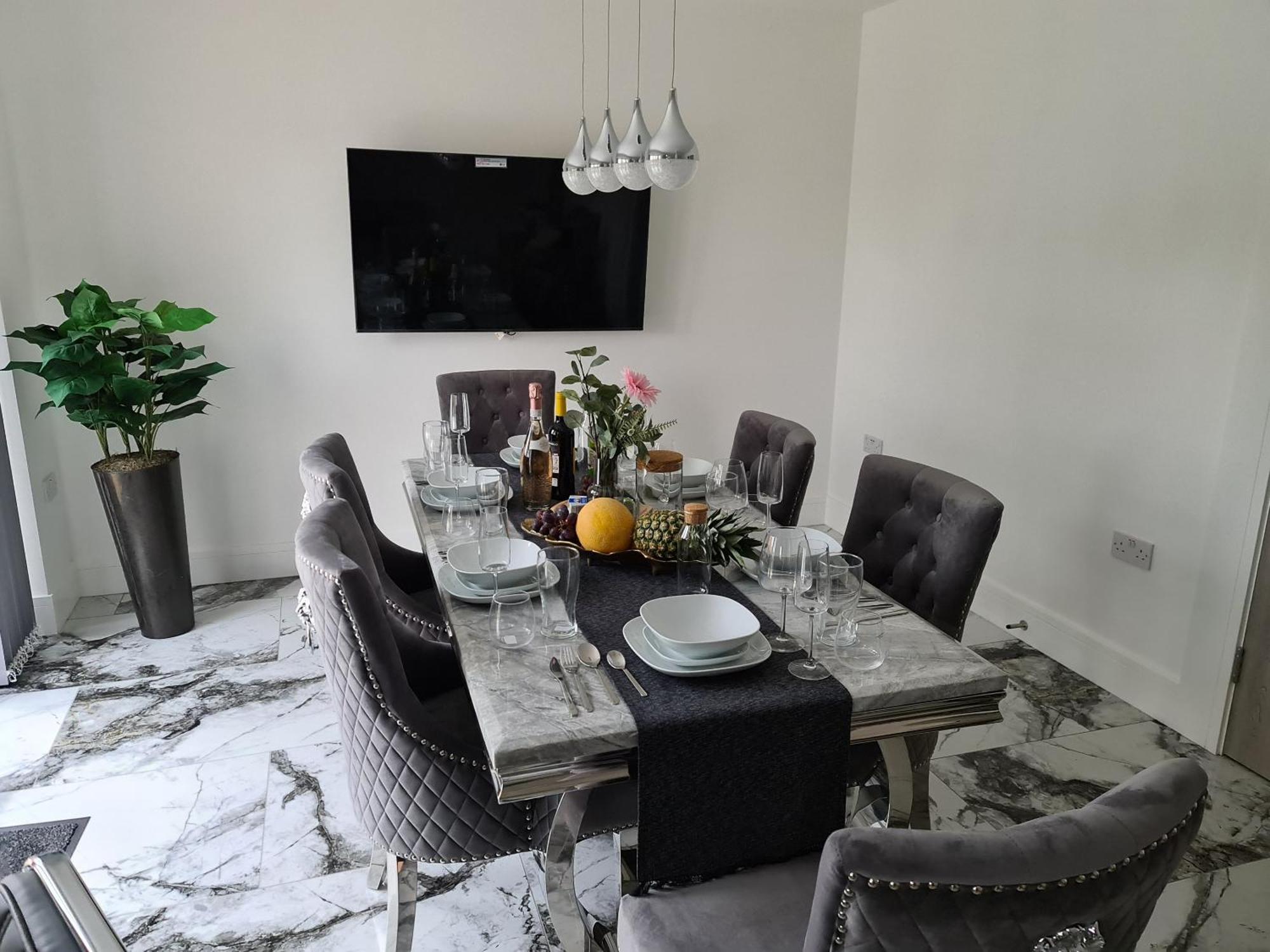 Sav 5 Bed Luxury Detached House In Leicester Humberstone Exterior foto
