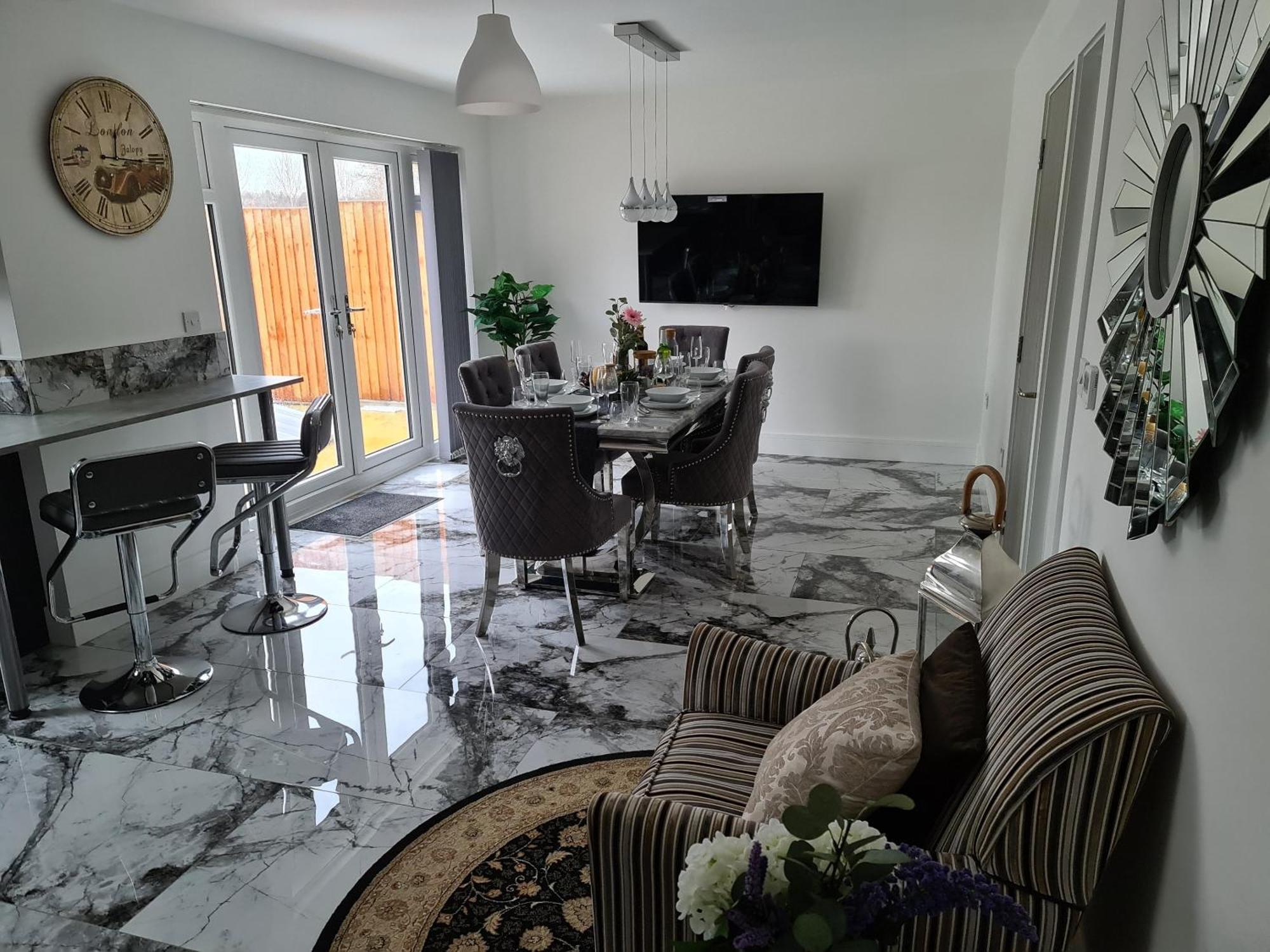 Sav 5 Bed Luxury Detached House In Leicester Humberstone Exterior foto